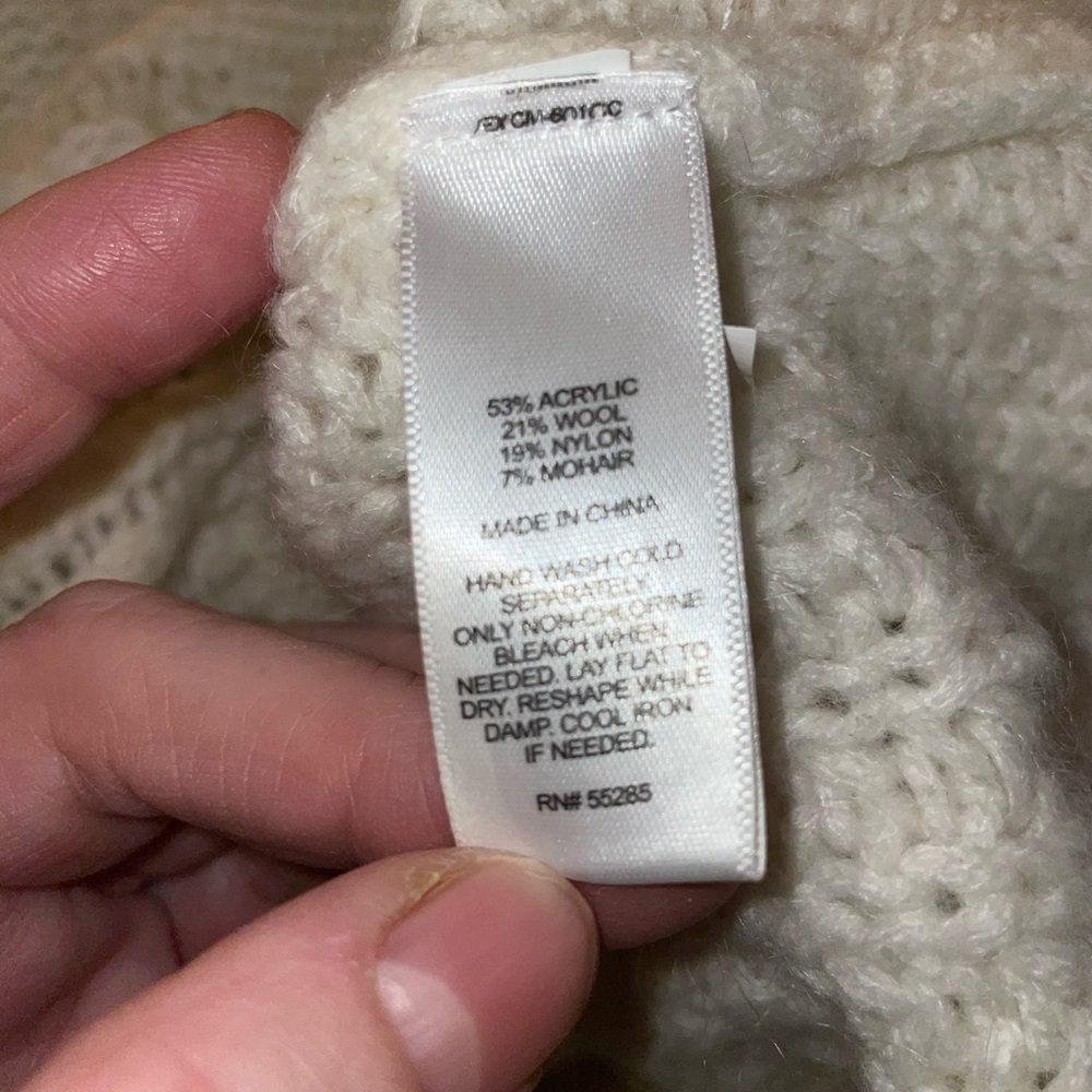 Express Ivory Cable Knit Turtleneck Sweater - Picture 4 of 4